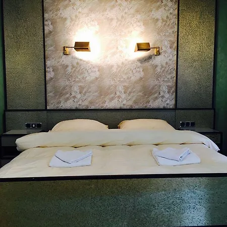 酒店 Du Chateau 3*