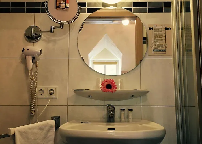 Du Chateau Szálloda 3*