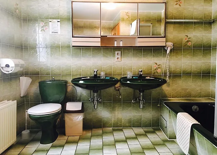 Du Chateau Szálloda 3*