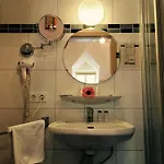 Bed & Breakfast Du Chateau Hotel 3*