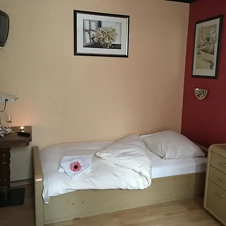 Ξενοδοχείο Bed & Breakfast Du Chateau - Breakfast Not Included Vianden