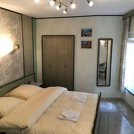 Bed & Breakfast Du Chateau - Breakfast Not Included Ξενοδοχείο