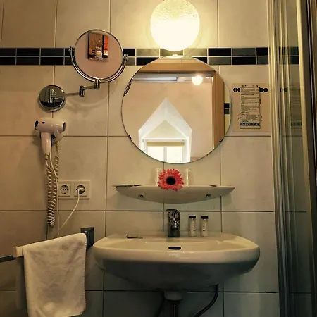 Bed & Breakfast Du Chateau - Breakfast Not Included Ξενοδοχείο 3*