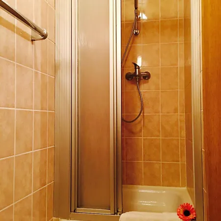 Bed & Breakfast Du Chateau - Breakfast Not Included Ξενοδοχείο 3*