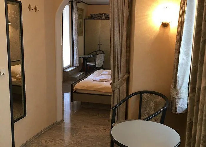 Отель Du Chateau