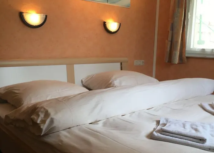 Du Chateau فيانْدْنْ