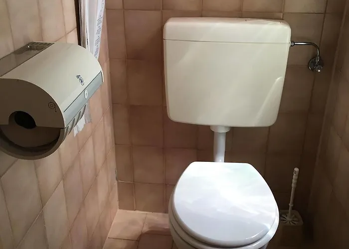 Du Chateau فيانْدْنْ